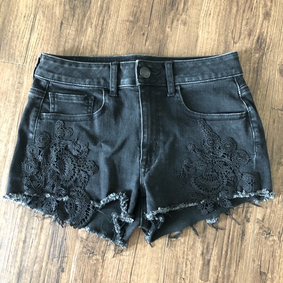 HIGH RISE BLACK DENIM SHORTS - Picture 1 of 3